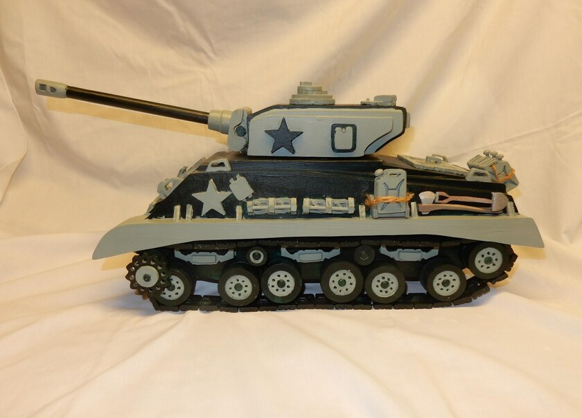 Bob Bakshis: Sherman Tank