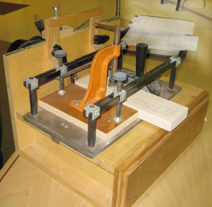 Don Carkhuff: Horizontal Router Jig