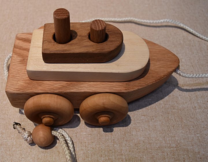 Paul Kricensky: Puzzle Pull Toy