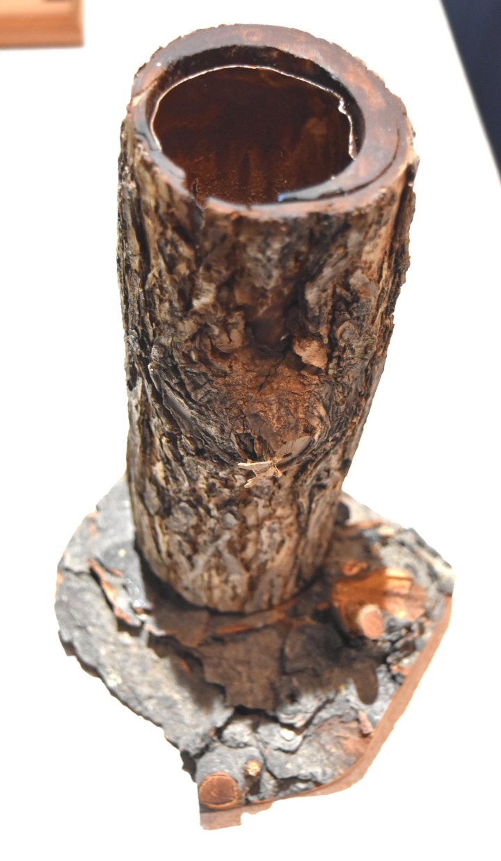 Bert Le Loup: Wood Branch Vase