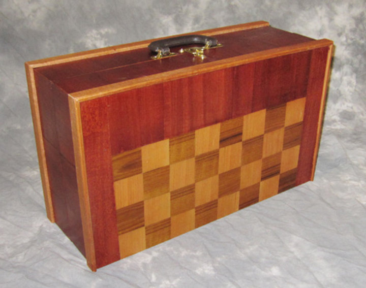 Fred Rizza: Portable Chess Table