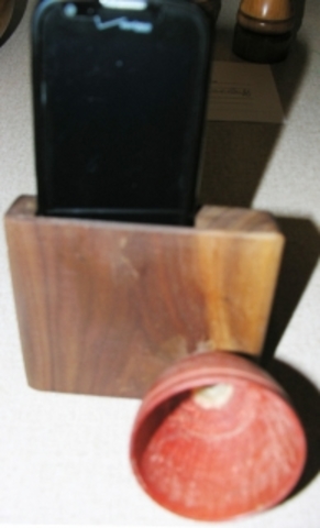 Bert LeLoup: Wood Phone Amplifier