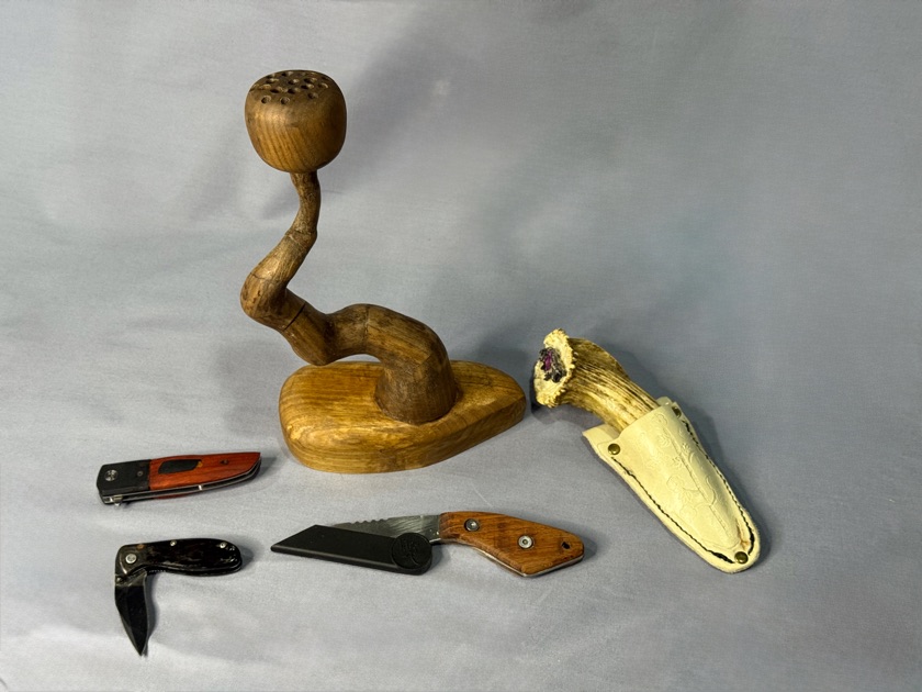 Burt LeLoup: Turned Pea Pod, 4 Knife Handles